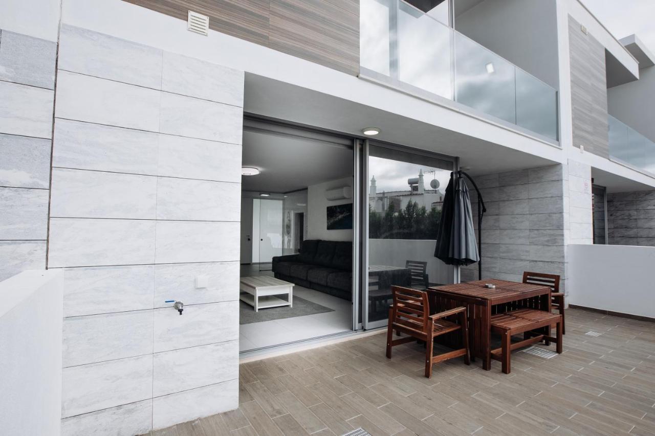 Villa In Albufeira With Private Swimming Pool For 8 People